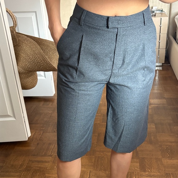 Sisley Women´s Pleated Bermudas